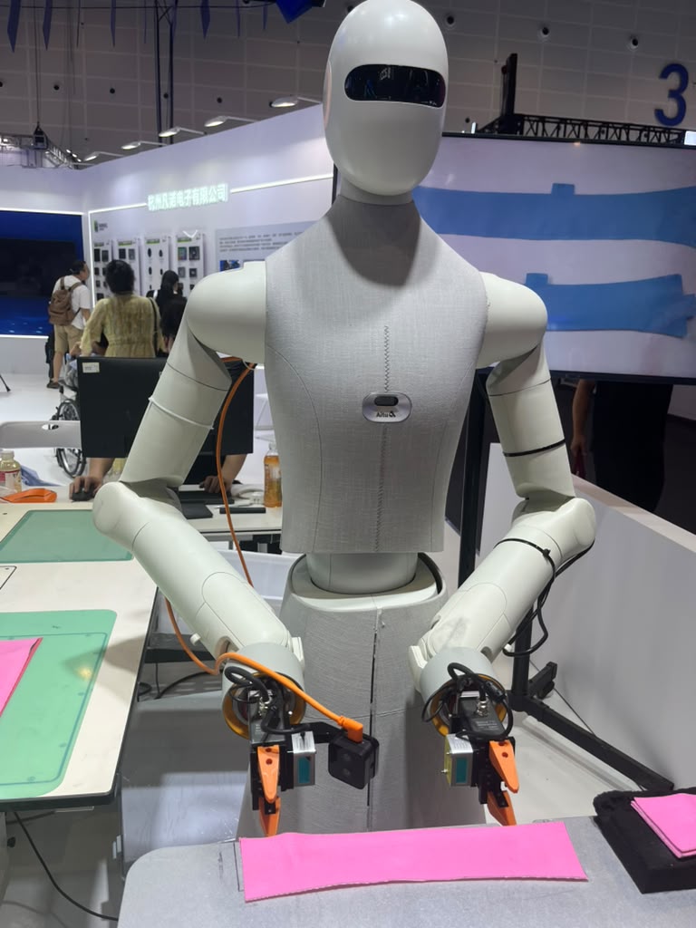 Humanoid robot demonstrating edge AI for physical real-world interaction