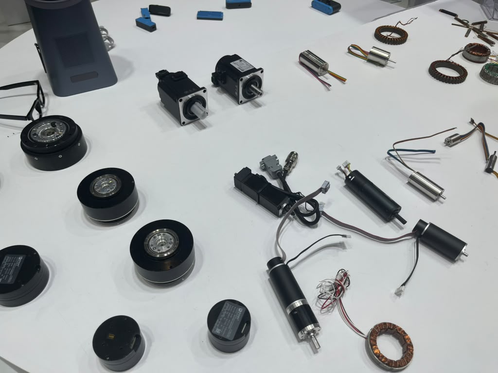 Robot joint actuators and servo motors, China AI hardware and manufacturing ecosystem